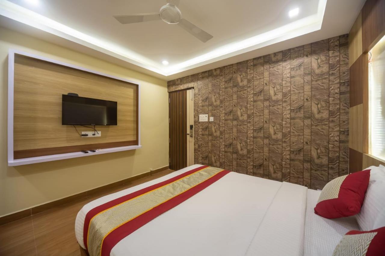 Hotel Rich Inn شيناي المظهر الخارجي الصورة