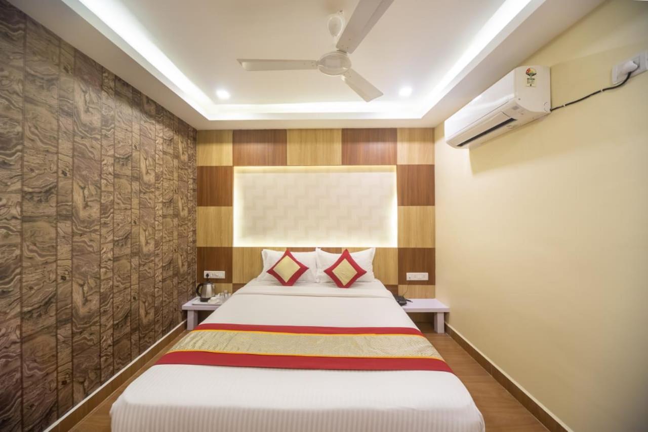 Hotel Rich Inn شيناي المظهر الخارجي الصورة