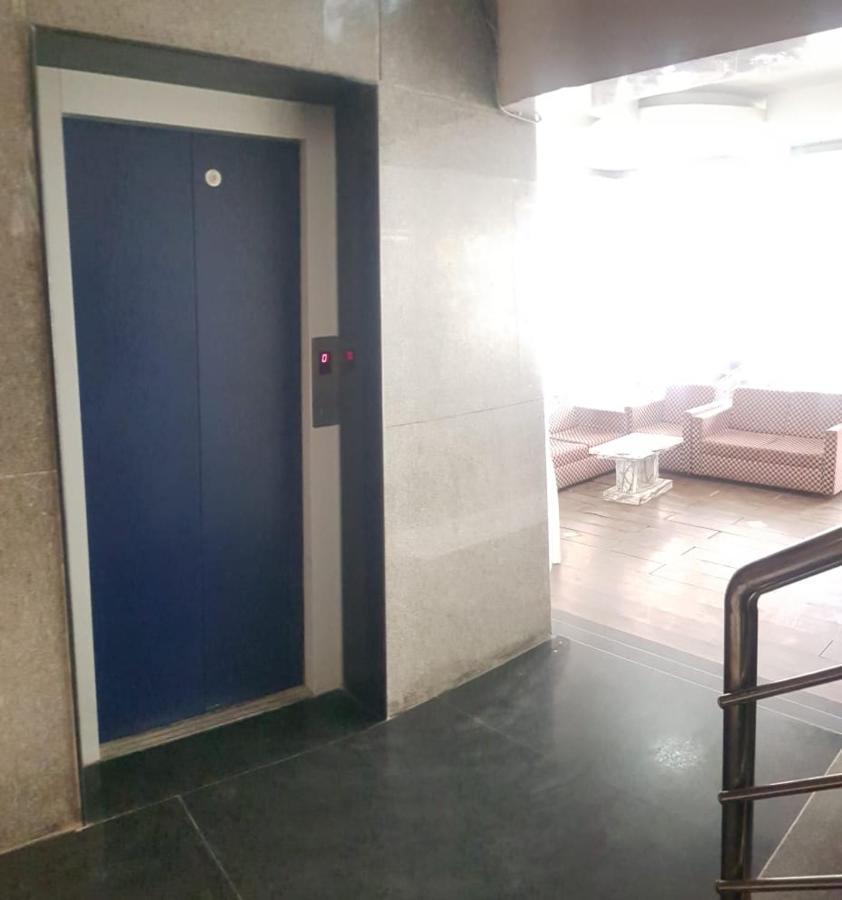 Hotel Rich Inn شيناي المظهر الخارجي الصورة